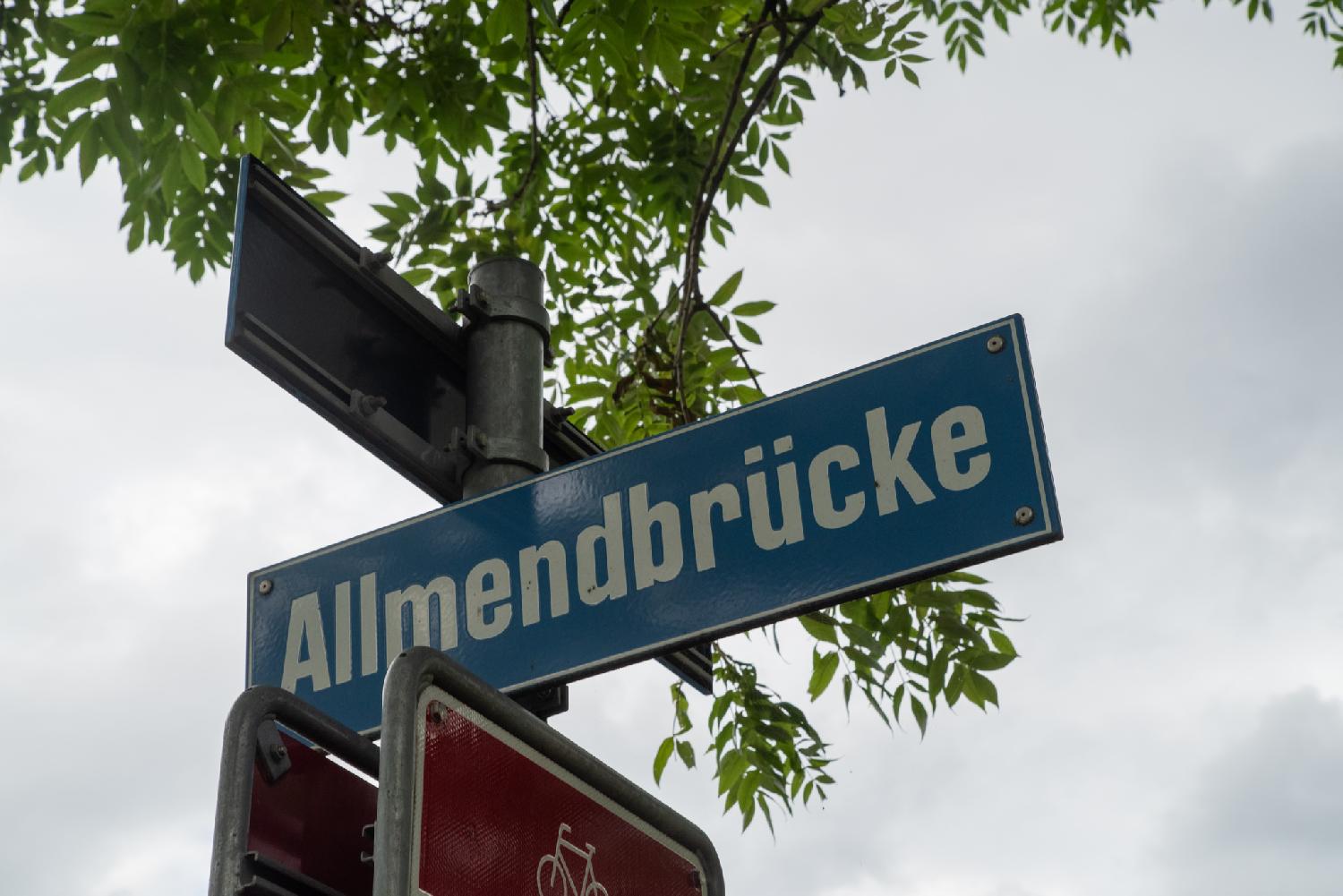 Zürich Allmendbrücke street sign